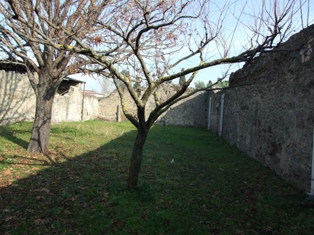 1.12.14 Pompeii. December 2007. Looking east from entrance.