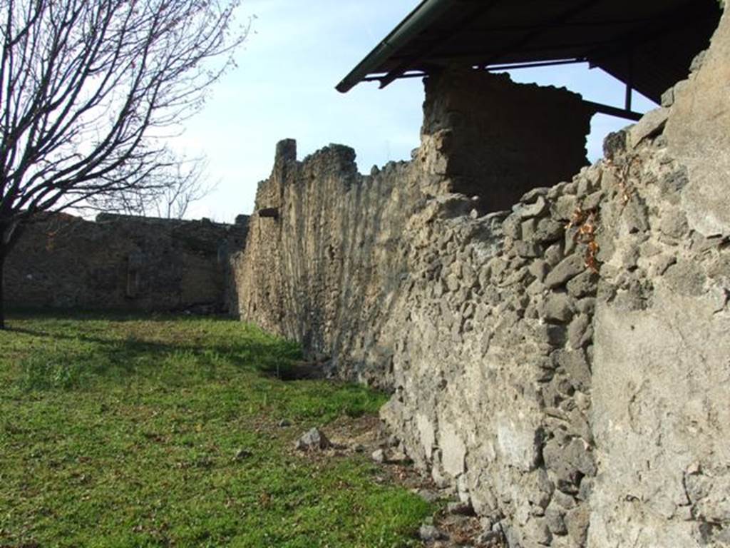 1.12.14 Pompeii. December 2007. Looking west along north wall.