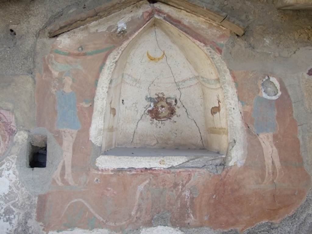 I.12.15 Pompeii. March 2009. Room 5, lararium niche on east wall. 