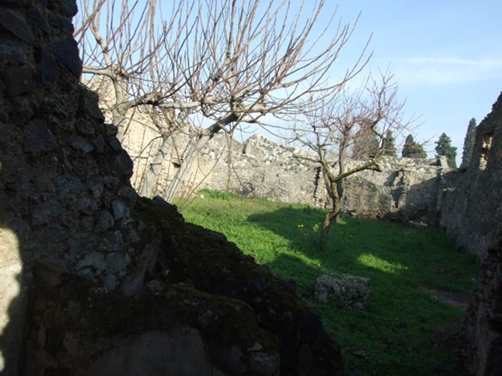 I.12.15 Pompeii. December 2007. Looking east across garden.