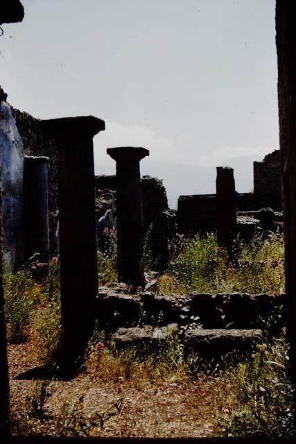 I.13.1 Pompeii.  December 2007. West wall of entrance corridor with two rooms.