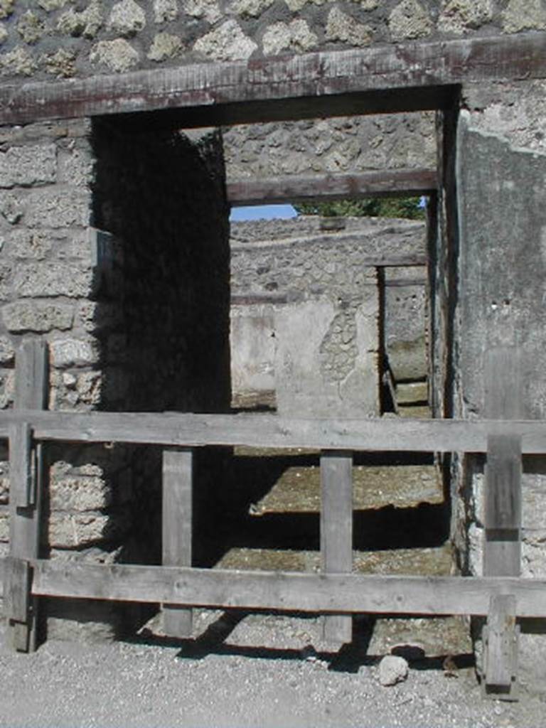 I.13.15 Pompeii. May 2005. Entrance doorway, looking east.