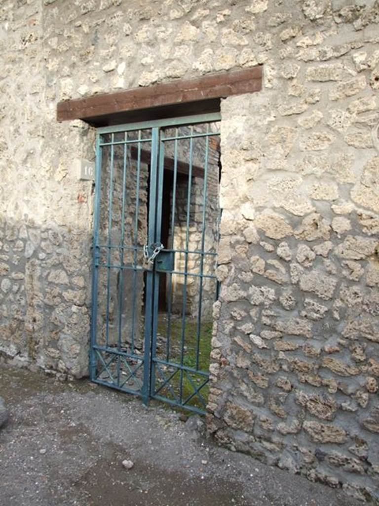 I.13.16 Pompeii.  December 2007.  Entrance.