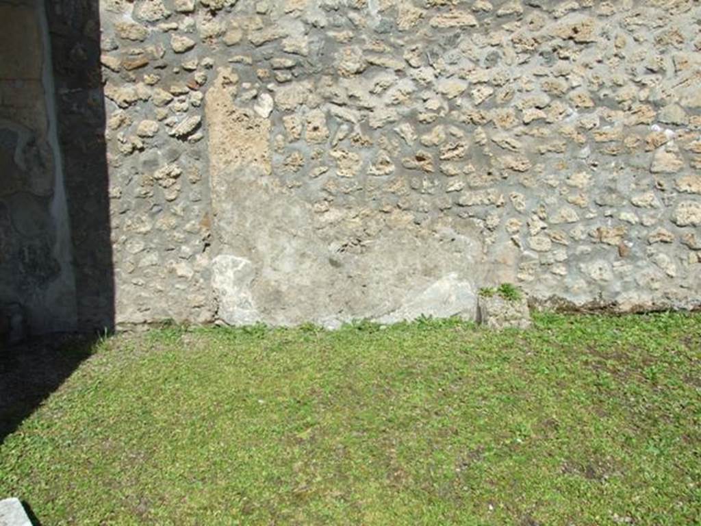 I.13.16 Pompeii.  March 2009.  North wall of garden area.