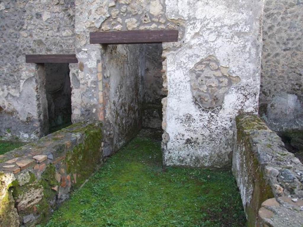 I.14.4 Pompeii.  House.  December 2007.  Room 7 in centre, with Room 8 on left and Room 6 on right, on south wall.