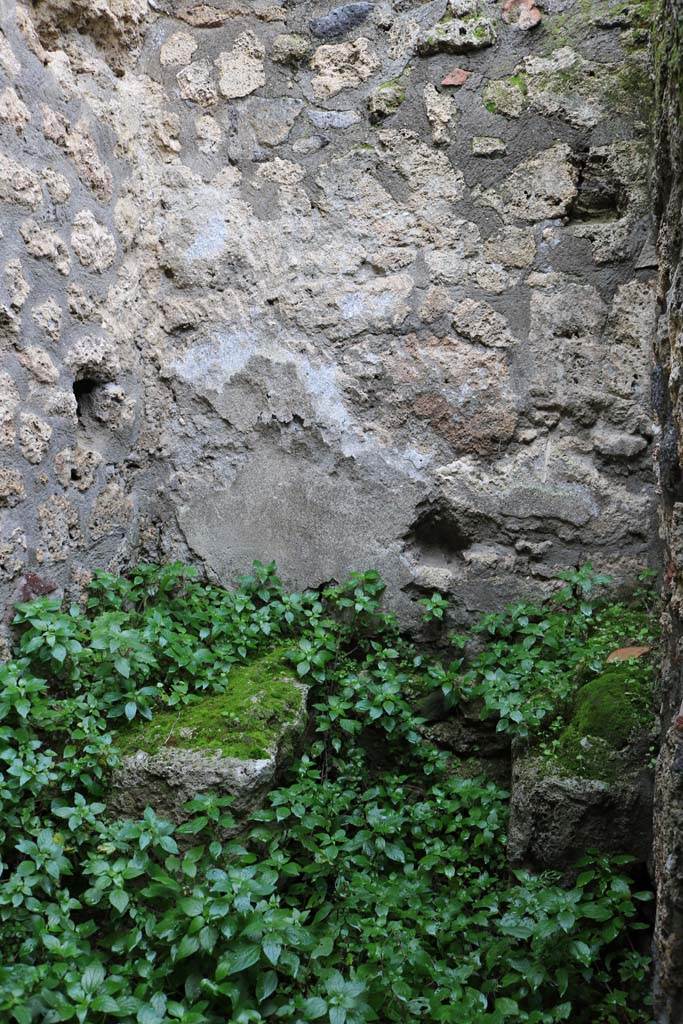 I.14.5 Pompeii. December 2018. Looking north in latrine. Photo courtesy of Aude Durand.