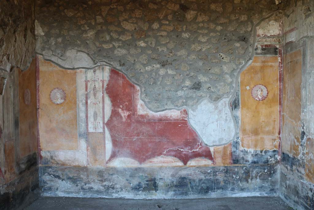 I.14.12, Pompeii. December 2018. Room 34, looking towards east wall. Photo courtesy of Aude Durand