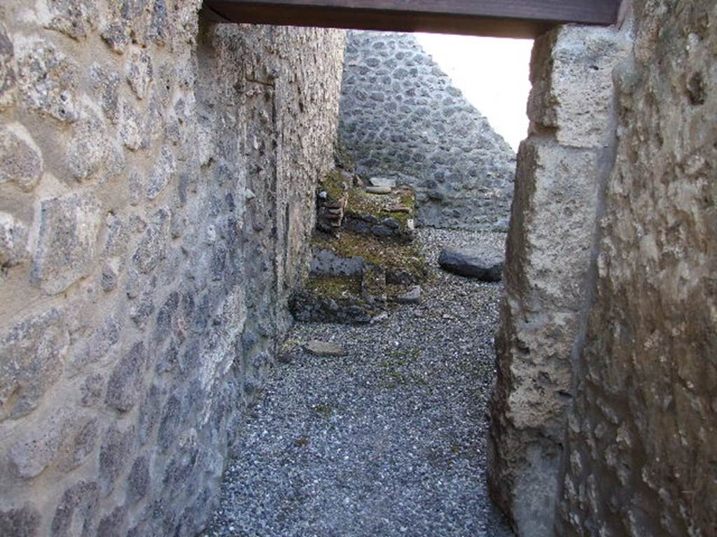 I.16.2 Pompeii. December 2006. Looking north into kitchen.