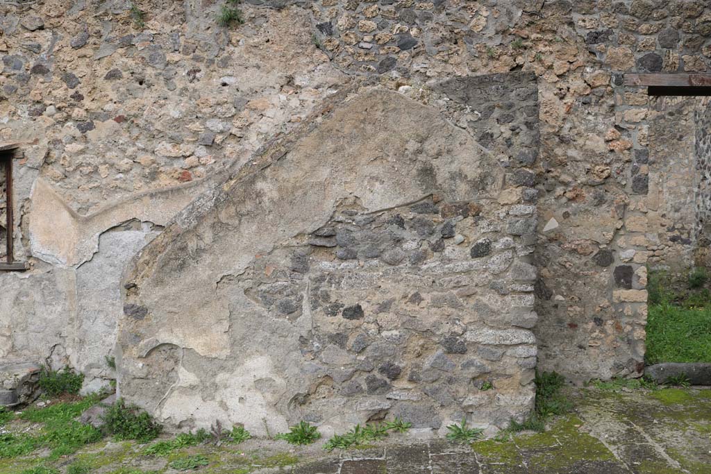 I.20.1 Pompeii. December 2018. Stairs against the north wall. Photo courtesy of Aude Durand.