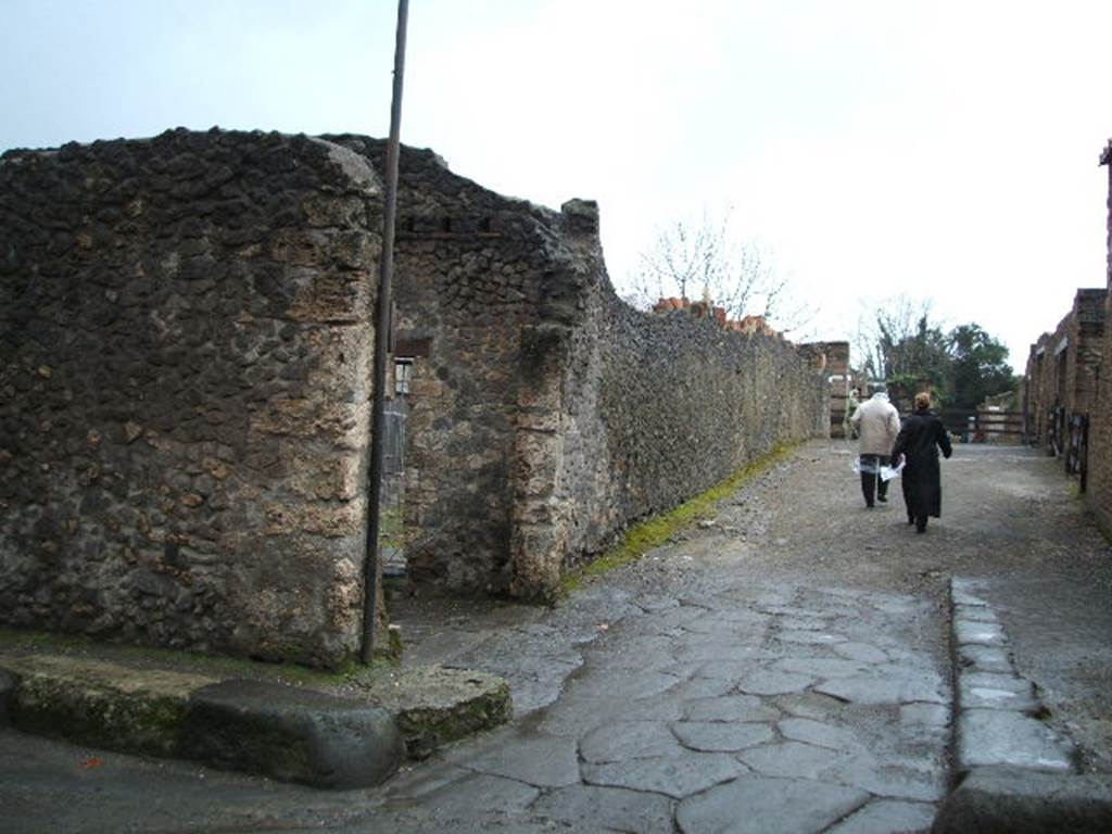  I.20.5                  Roadway looking west from Via Nocera                  I.14 