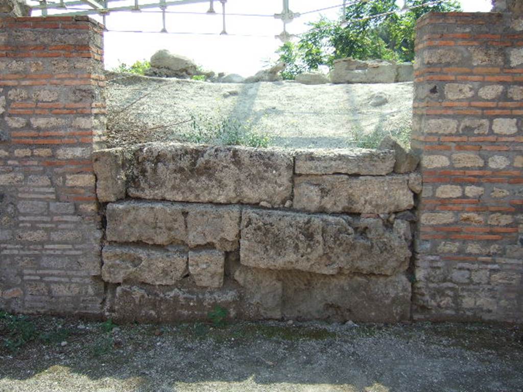 I.22.1 Pompeii. September 2005. Entrance on Via della Palestra.