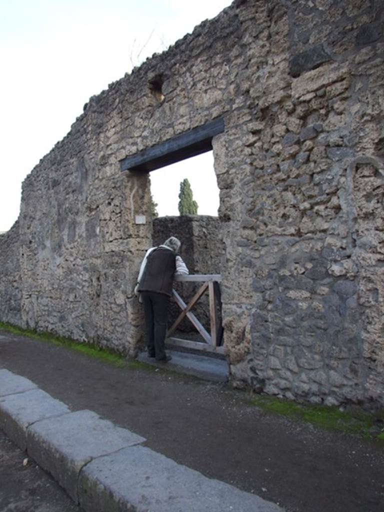 II.1.2 Pompeii.  December 2007.  Entrance.