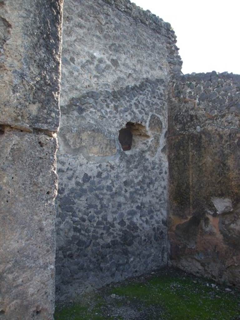 II.2.2 Pompeii. March 2009. Room 3, south wall of cubiculum. 