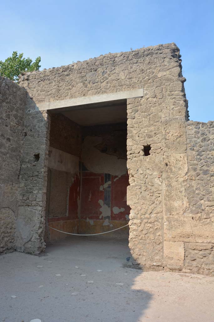 II.2.2 Pompeii. July 2017. Room “b”, looking south-west from atrium.
Foto Annette Haug, ERC Grant 681269 DÉCOR.

