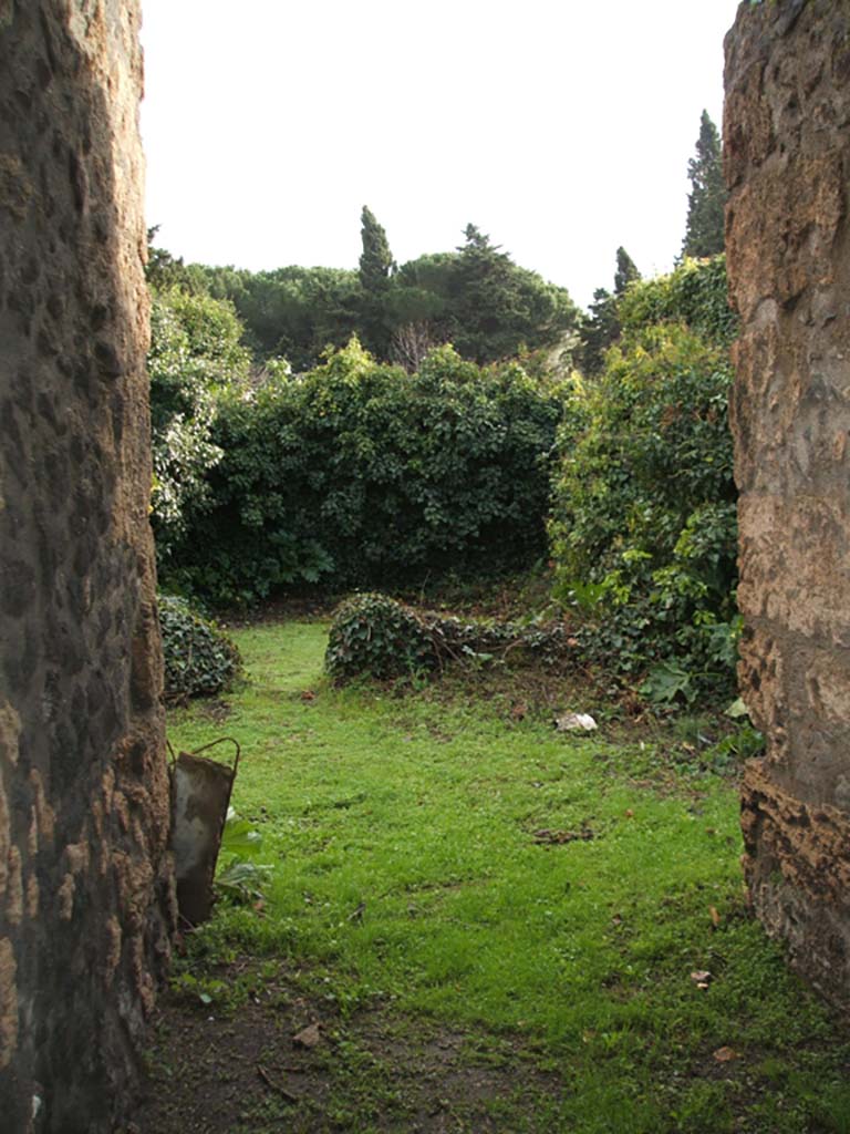 II.2.4 Pompeii. December 2004. 
Entrance corridor 1 and 2, leading south to portico and peristyle garden 4.
