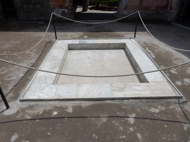 II.3.3 Pompeii. July 2011. Room 2, atrium. Looking south across impluvium. Photo courtesy of Rick Bauer.
