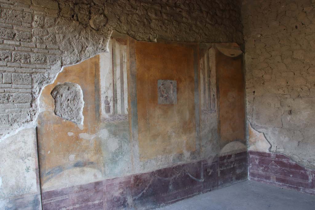 II.3.3 Pompeii. September 2017. Room 9, looking towards north wall and north-east corner.
Photo courtesy of Klaus Heese.
