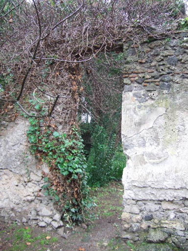 II.3.7 Pompeii.  December 2005.  Garden entrance.