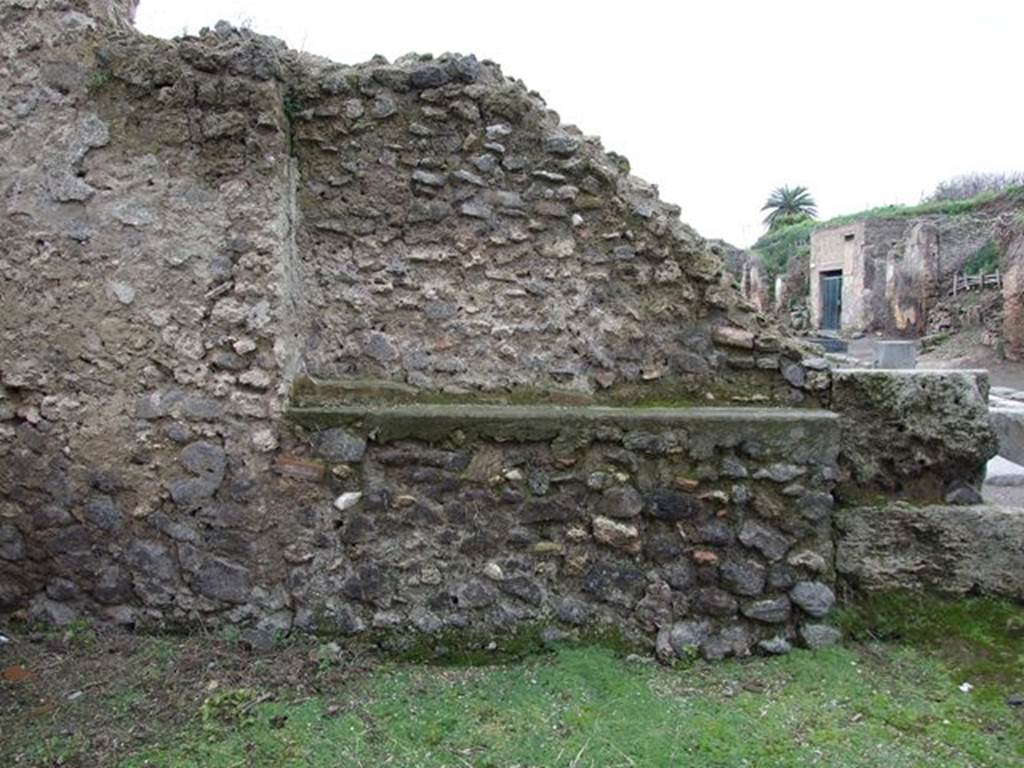 II.4.1 Pompeii. December 2006. West wall  of shop, with recess.