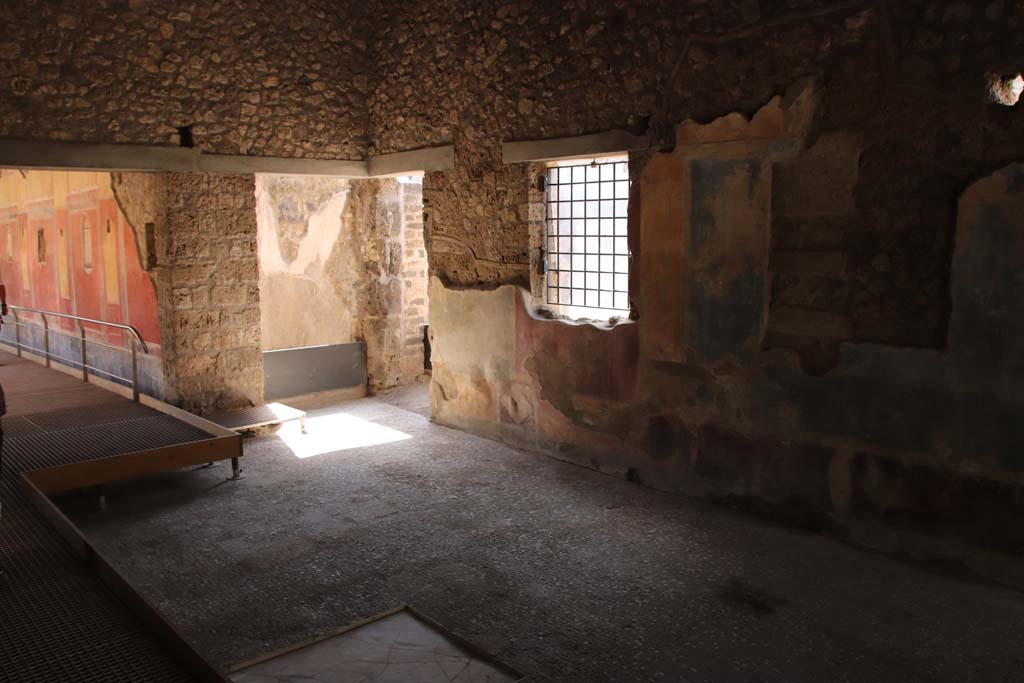 II.4.3 Pompeii. September 2019. Looking towards south-west corner of atrium. Photo courtesy of Klaus Heese. 