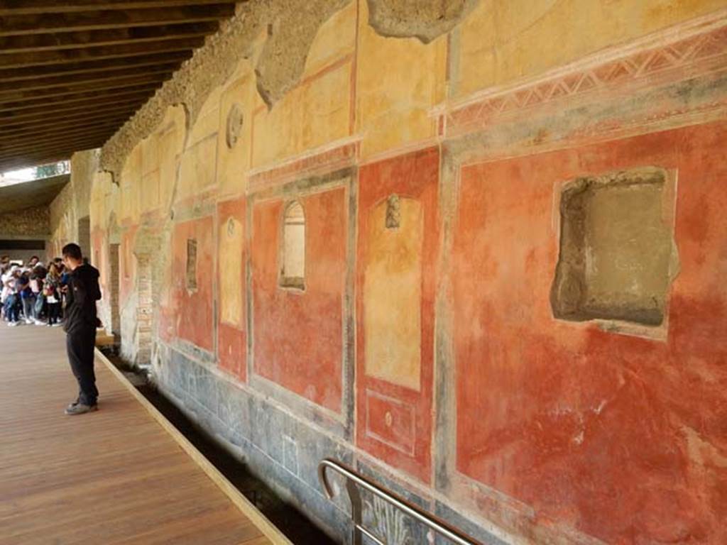 II.4.6 Pompeii. May 2016. Looking south along west wall of portico. Photo courtesy of Buzz Ferebee.