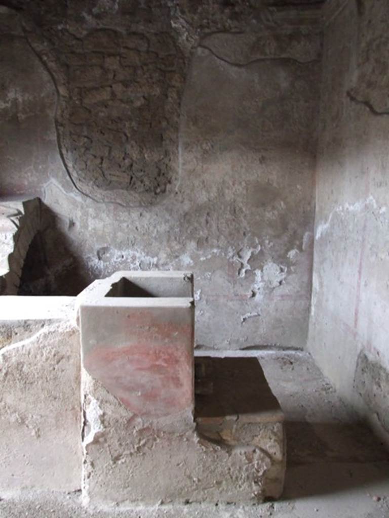 II.8.2.  Thermopolium.  December 2007.  Looking into II.8.3 from entrance corridor.  View of end of counter.