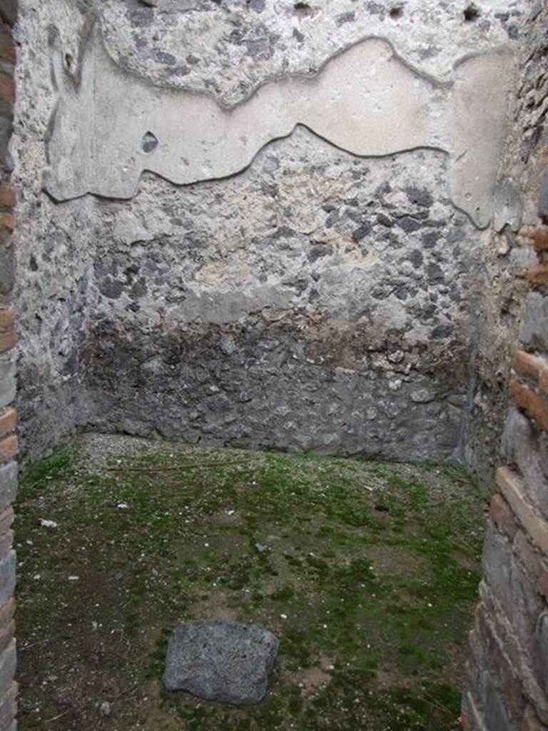 II.8.2.  Thermopolium.  December 2007.  Room on north side to east of II.8.3.