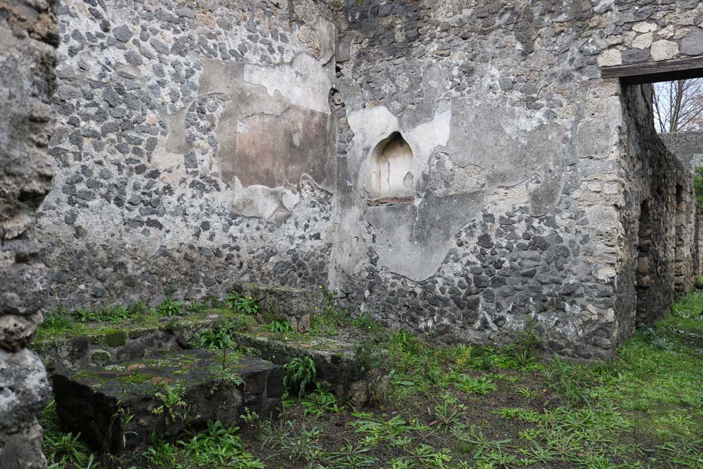 II.8.5 Pompeii. December 2018. Looking towards north-east corner of atrium area. Photo courtesy of Aude Durand.