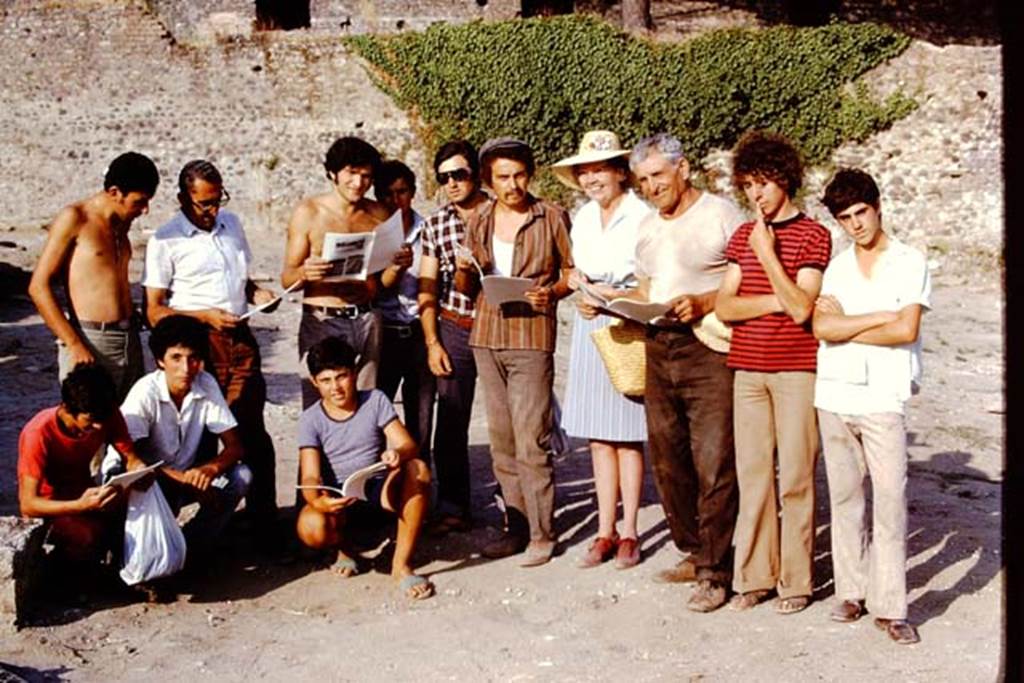 II.8.6 Pompeii, 1973. Wilhelminas workers with their copies of her work. Photo by Stanley A. Jashemski. 
Source: The Wilhelmina and Stanley A. Jashemski archive in the University of Maryland Library, Special Collections (See collection page) and made available under the Creative Commons Attribution-Non Commercial License v.4. See Licence and use details. J73f0797
