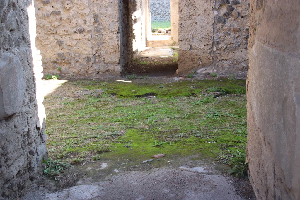 II.8.6 Pompeii. October 2022. Looking east from entrance corridor. Photo courtesy of Klaus Heese.