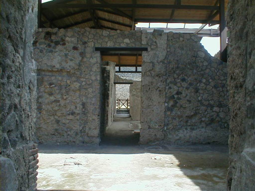 II.8.6 Pompeii. September 2004. Looking east from entrance corridor. 
