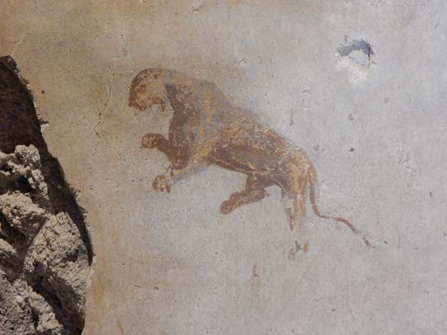 II.9.4 Pompeii. May 2018. Room 4, detail of deer from centre of panel on east wall. Photo courtesy of Buzz Ferebee. 
