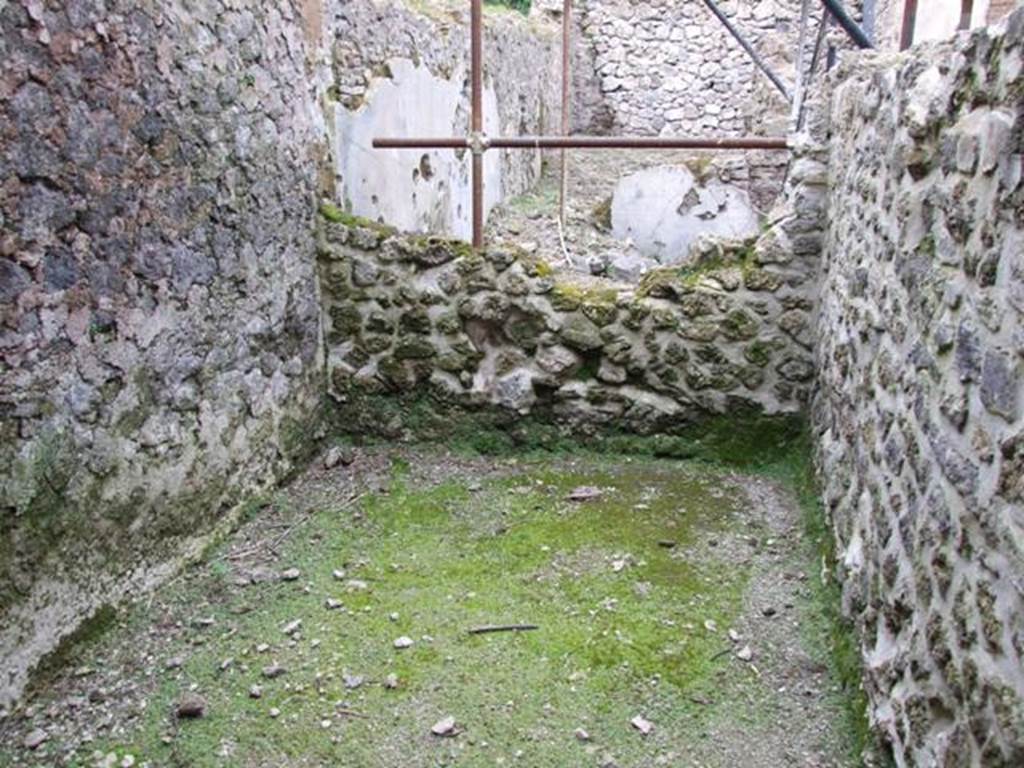 III.2.1 Pompeii.  March 2009.  Room 16.  Cubiculum.  Looking north.