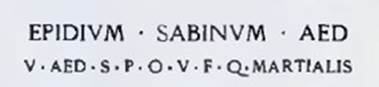 Inscription in red letters to EPIDIUM SABINUM.
The Epigraphik-Datenbank Clauss/Slaby (See www.manfredclauss.de) has

Epidium Sabinum aed(ilem) / v(iis) aed(ibus) s(acris) p(ublicis) p(rocurandis) o(ro) v(os) f(aciatis) q(uaestor?) Martialis      [CIL IV, 7666]
