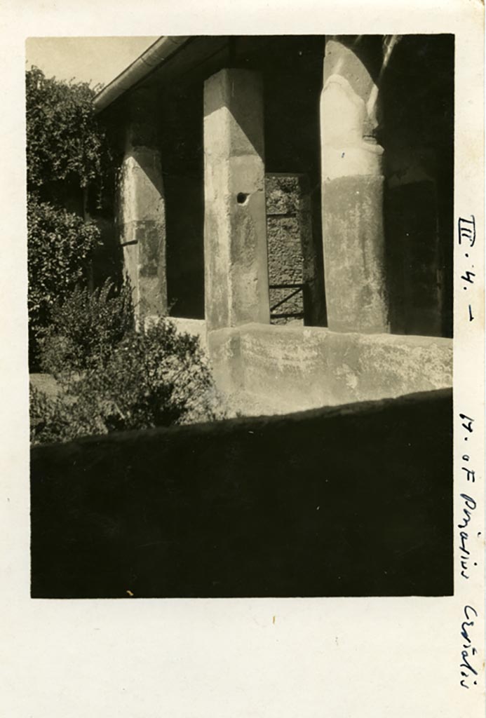 III.4.b Pompeii. Pre-1937-39. Looking north-west towards the entrance doorway, from the east portico.
Photo courtesy of American Academy in Rome, Photographic Archive.  Warsher collection no. 1899.
