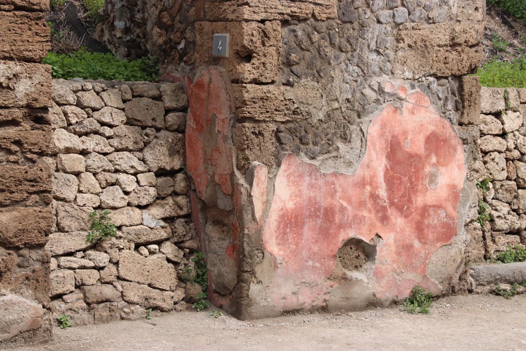 III.5.4 Pompeii. May 2024. Detail from east side of entrance doorway. Photo courtesy of Klaus Heese.