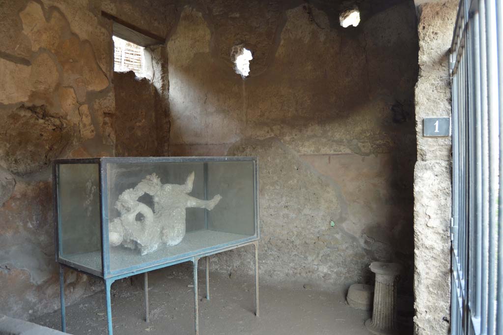 III.6.1 Pompeii. October 2017. Looking towards north wall. 
Foto Taylor Lauritsen, ERC Grant 681269 DÉCOR.
