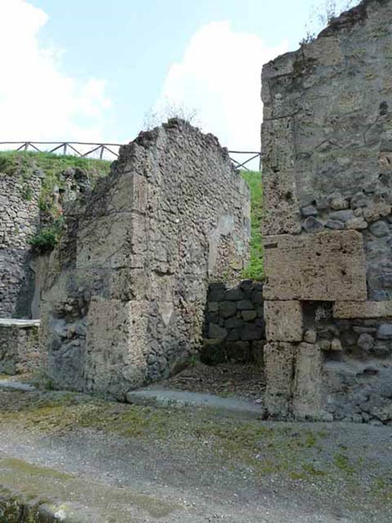 III.8.7 Pompeii. May 2010. Entrance on Via di Nola. Looking east.