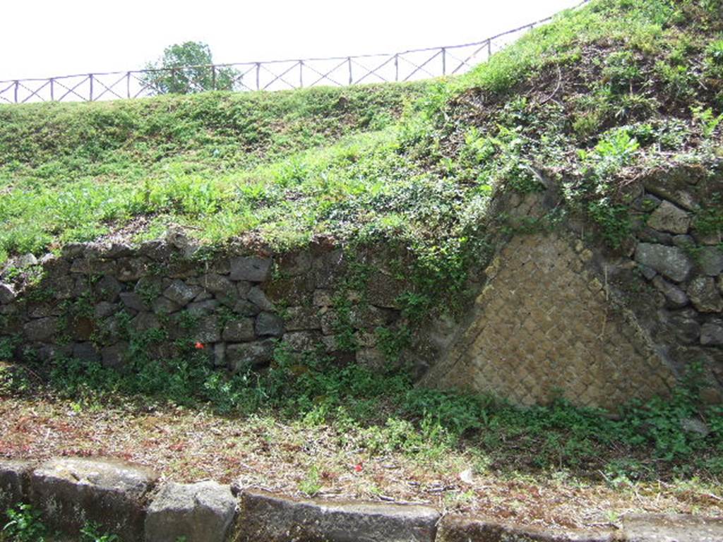 III.9.6 Pompeii. May 2005.  Site of entrance.