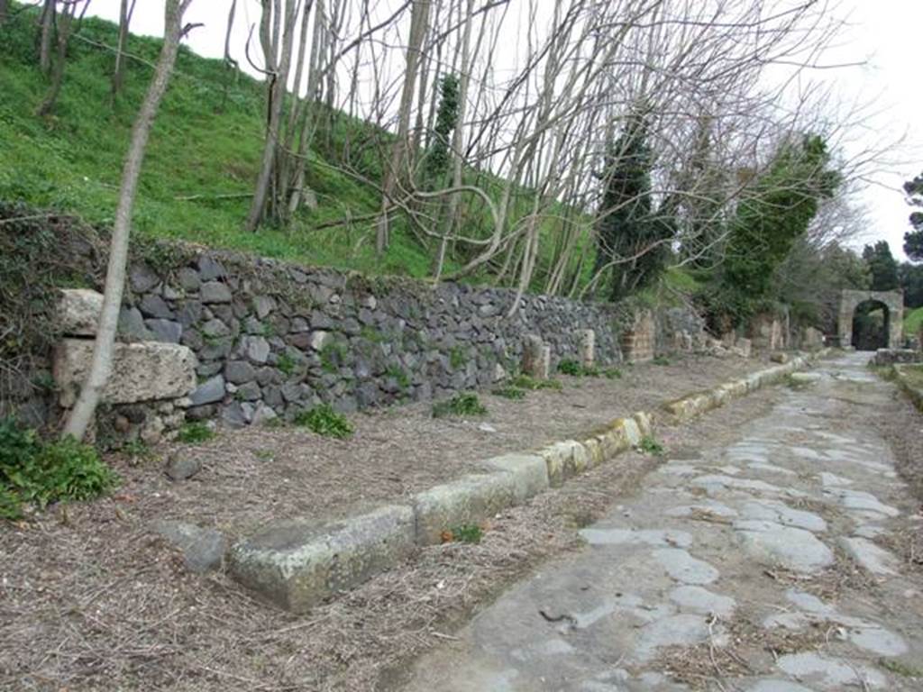 IV.4.1 Pompeii. March 2009. Looking from IV.4.a, east towards the Nola Gate and Via di Nola.