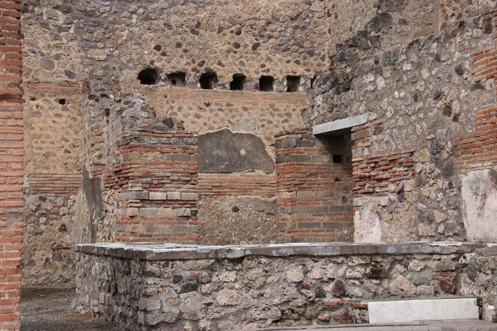 V.1.1 Pompeii. October 2020. Looking towards doorways to room in north-east corner, and one in east wall. Photo courtesy of Klaus Heese.