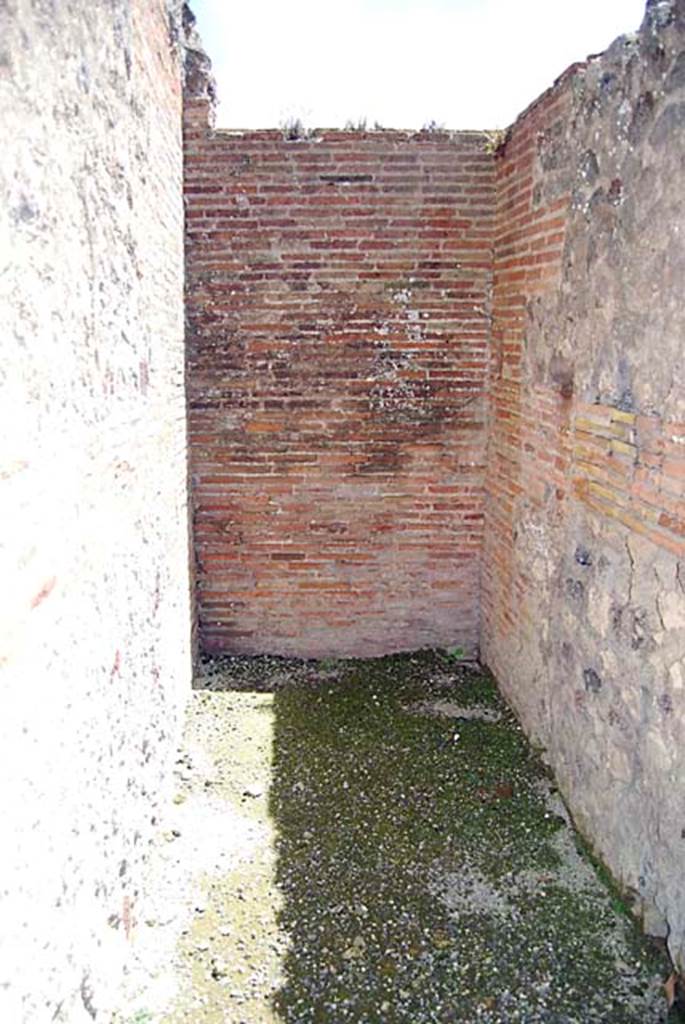 V.1.1 Pompeii. May 2013. Looking south from doorway of rear side room in north-east corner of bar-room. Photo courtesy of Paula Lock.

