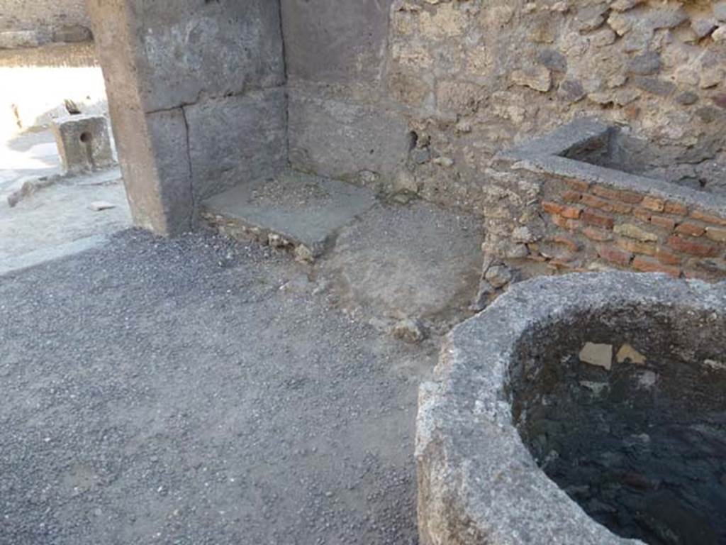 V.1.4 Pompeii. June 2012. Looking towards south-west corner of workshop. Photo courtesy of Michael Binns.