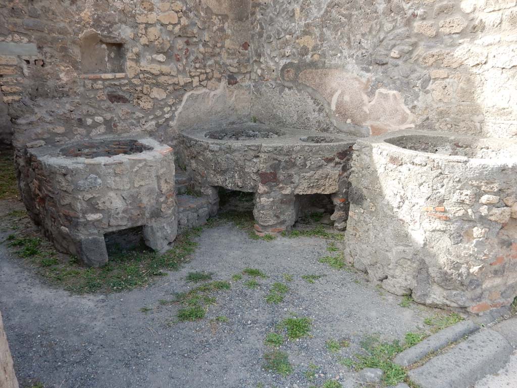 V.1.5 Pompeii. June 2019. Looking towards north-east corner. Photo courtesy of Buzz Ferebee.