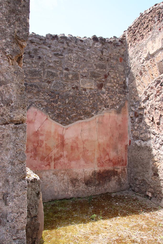 V.1.7 Pompeii. May 2024. 
Room 16, looking through doorway towards west wall and north-west corner. Photo courtesy of Klaus Heese.
