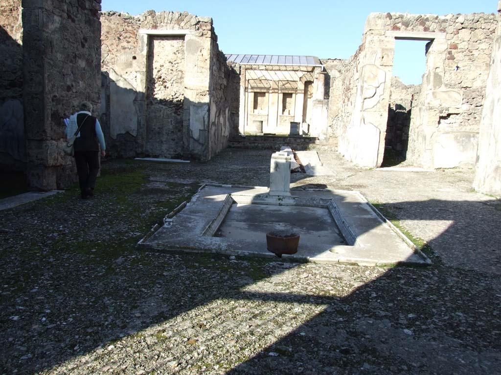 V.1.7 Pompeii. October 2020. Room 1, looking across impluvium in atrium. Photo courtesy of Klaus Heese. 