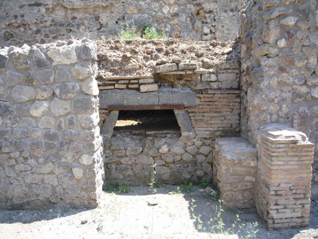 V.1.15 Pompeii. July 2008. Looking south towards oven. Photo courtesy of Jared Benton.