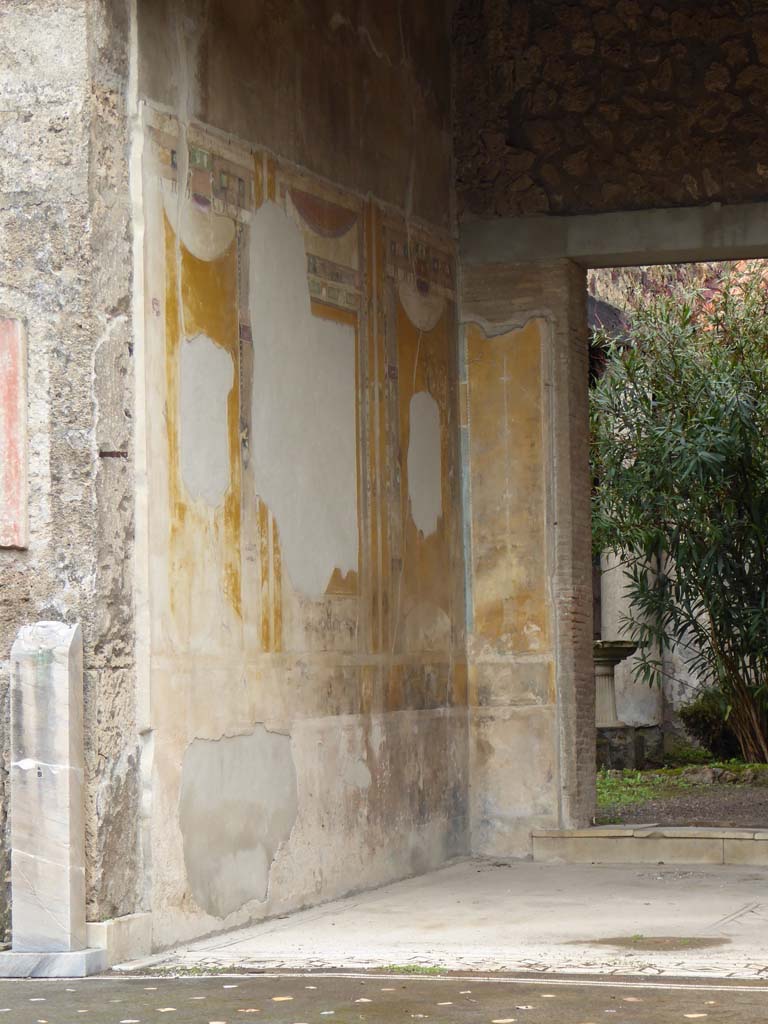 V.1.26 Pompeii. January 2017. Room i, looking towards north wall of tablinum.
Foto Annette Haug, ERC Grant 681269 DÉCOR.
