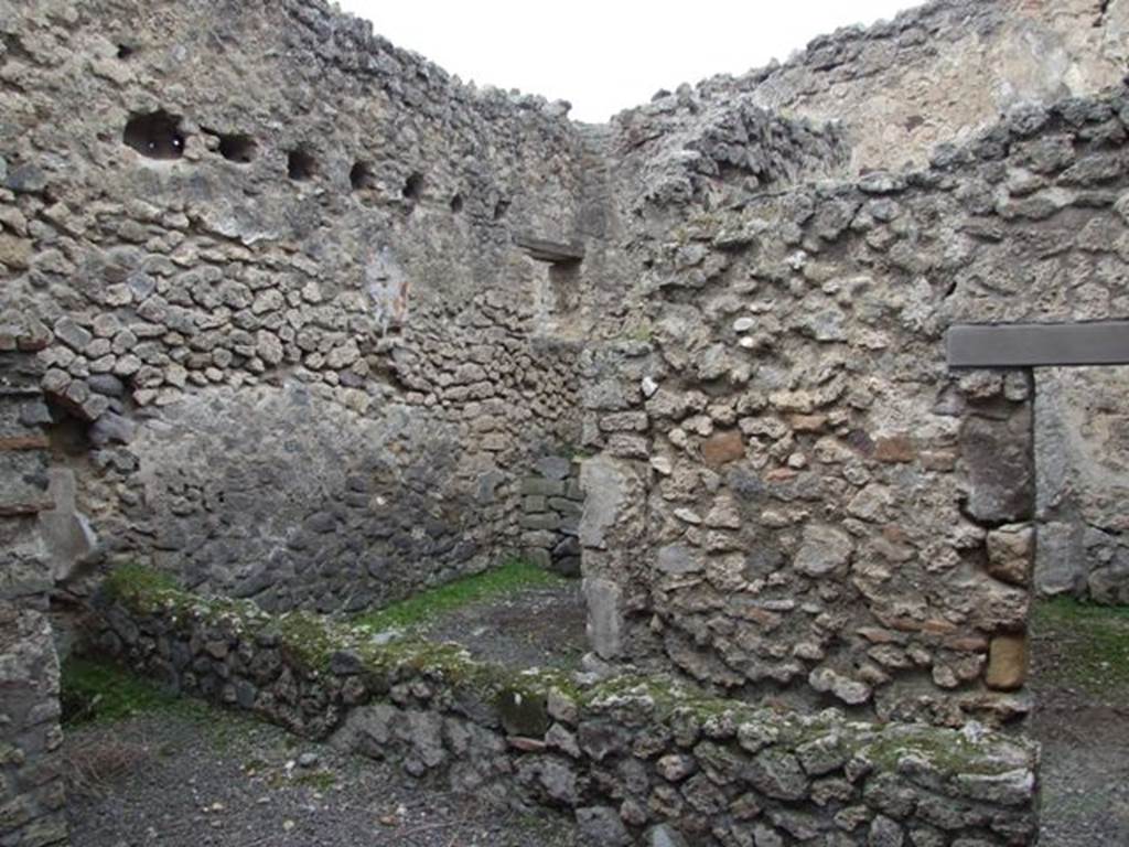 V.2.1 Pompeii. December 2007. Room 12, small room or storeroom in north-west corner of house, with window onto vicolo in west wall.
(BdI room no. w).
