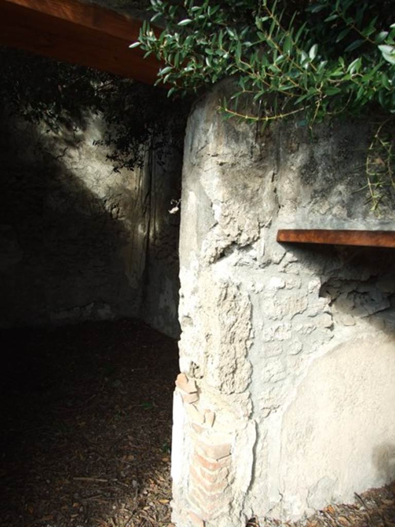 V.2.15 Pompeii. December 2007. Doorways to rooms 7a (left) and 7 (right), looking north-east.